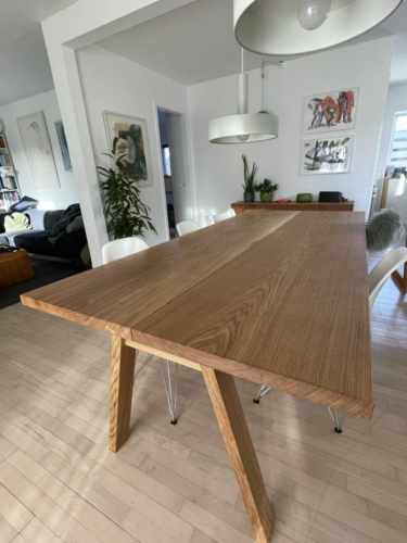 Plankbord ek - 2 plankor - 105x230 cm - stilren - naturolja - 90 graders kant - snedställda ben i ek